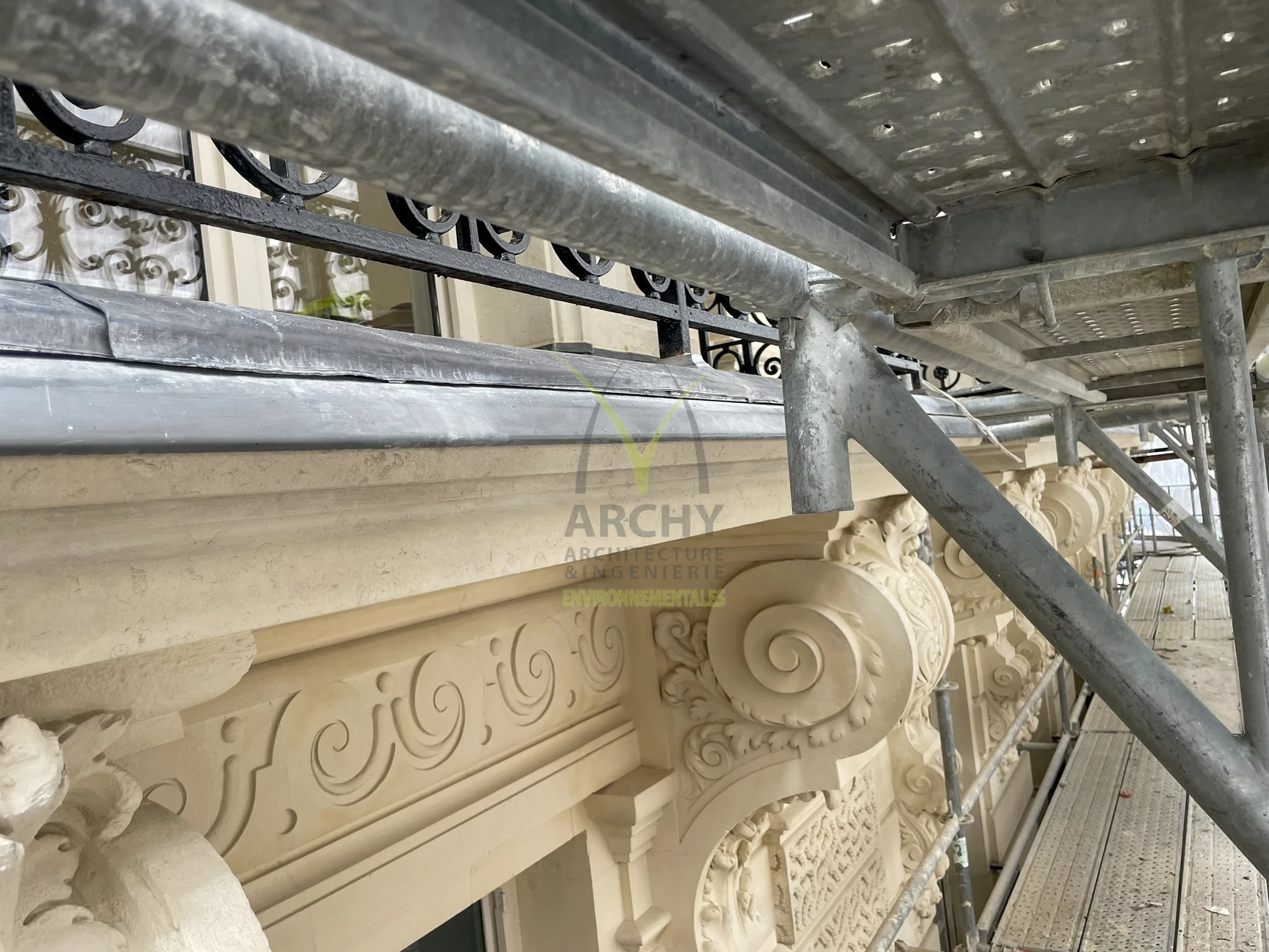 Rue La Boétie · Paris — La restauration se lit dans le détail, vue 1