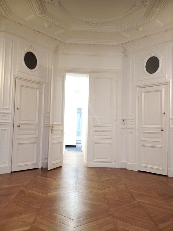 Décors et parquet achevés