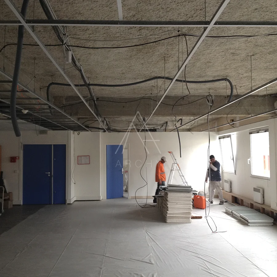 Plafonds et réseaux en chantier