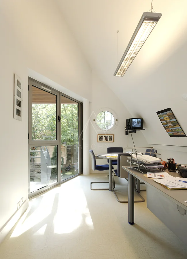 Bureau ouvert sur le jardin